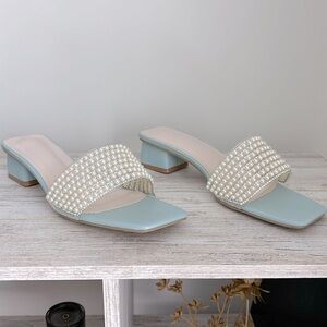 Light blue mule shoes with pearls designs size 41 new, never worn